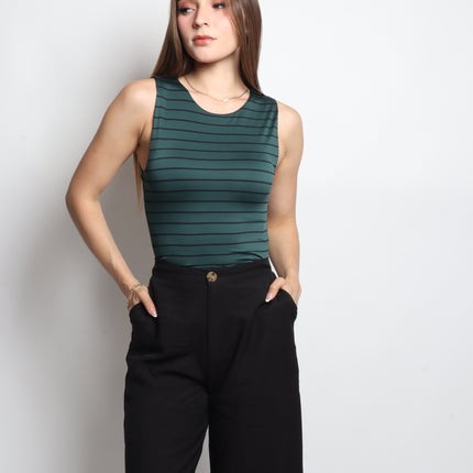 Blusa ajustada de rayas.