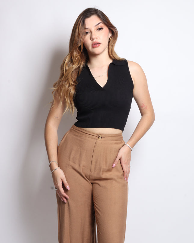 Blusa ajustada cuello v.